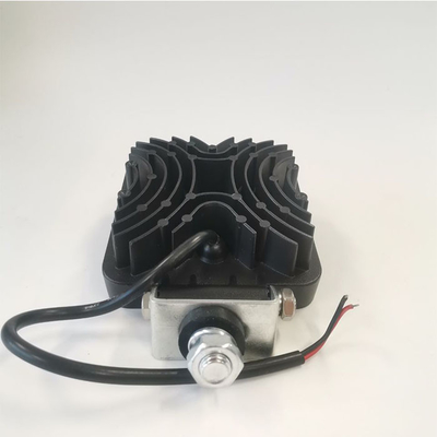 Kwadratowe światła robocze LED CAT Offroad 4-calowe oświetlenie LED do montażu podtynkowego Ip67