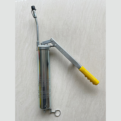 Landscaping Tools Hand Grease Gun Lever Plunger Syringe 600CC Factory Equipment